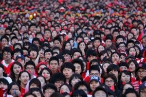 Названо рік, коли почне зменшуватися населення Китаю