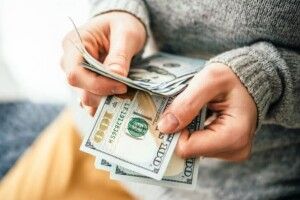 Голову громади на Рівненщини спіймали на хабарі