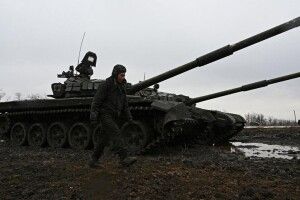 ПДР для п*д*р*в: Біля Києва окупант танком переїхав свого командира