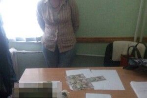 Пані доцентку взяли «на гарячому» – вимагала вісім тисяч за успішний захист дипломної (фото)