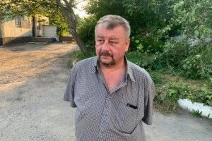 Експрокурору, якого спіймали п'яним за кермом, не сподобалося, що його знімають (Відео)