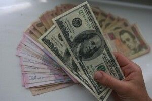 Виявляється, Україна найактивніше обмінюється грошима з Росією
