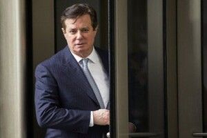 Унікальні фото з Януковичем, які Манафорт хотів приховати від присяжних, потрапили в мережу