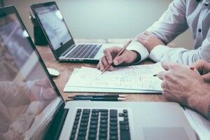 Українці вимагають підвищення зарплат: скільки хочуть і що пропонують роботодавці