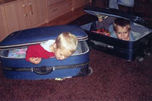 ФОТО НА КОНКУРС: а я влізу у валізу?