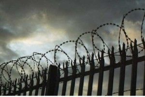 Вдосвіта з колонії в Одесі дременули двоє злодіїв та розбещувач неповнолітніх