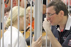 ЧИ ПОТРІБЕН ОПОЗИЦІЇ ЄДИНИЙ КАНДИДАТ УЖЕ В ПЕРШОМУ ТУРІ?