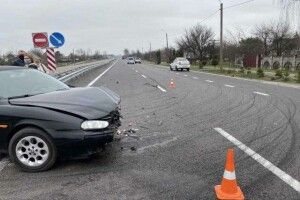 Розвернувся на 180: біля Луцька зіткнулися авто (Фото)