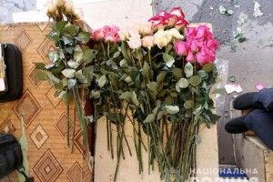 Крадій тюльпанів... поцупив 47 троянд