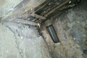 У Луцьку виявили трубу з нечистотами, які течуть в річку Сапалаївку