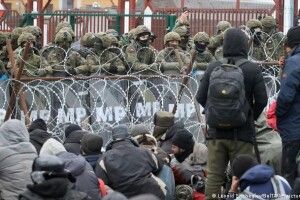У Білорусі біля кордону з Польщею закрили пункт розміщення мігрантів