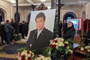 Сьогодні в останню путь проводжають народного артиста України Віталія Білоножка