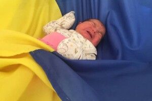У щойно відремонтованому укритті Рівненського пологового народилося перше немовля