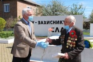Нововолинському ветерану, який пройшов від Харкова до Будапешта, вручили медаль
