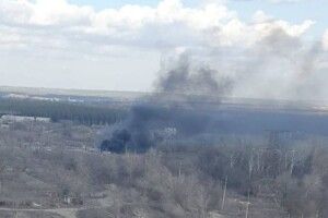 У Щасті від обстрілу окупантів спалахнула і вибухнула АЗС