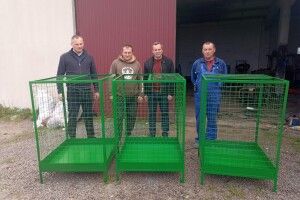 На Ратнівщині почали виготовляти контейнери для сортування сміття