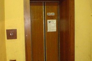 Луцькі ліфти допоможуть відремонтувати рівняни