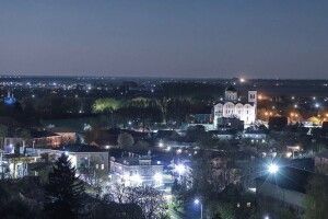 У Володимирі відсьогодні вмикатимуть вуличне освітлення