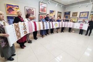 Рушник єдності: Волинь передала естафету Рівненщині 