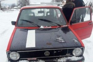 Неповнолітня дівчинка на Буковині викрала автівку 