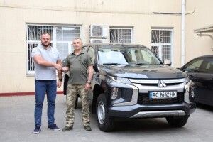 З Волині для захисників відправили чергову автівку 
