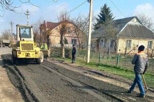 В Іваничах ремонтують дороги (Фото)