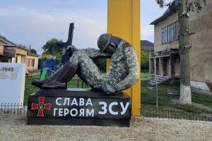 «Це як голову Шевченка вчепити на пам’ятник лєніну»
