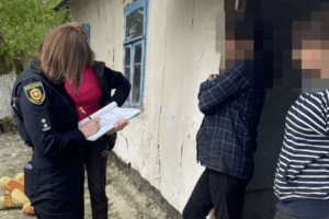 На Рівненщині на батьків двох дітей склали протокол