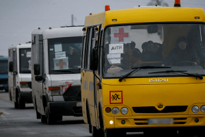 Чому Україна оголосила обов'язкову евакуацію людей з Донеччини