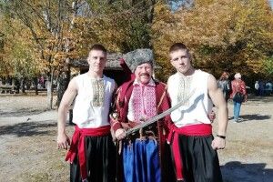Тренер козацьких єдиноборств запитує правоохоронців, хто вбив луцького чемпіона світу? 