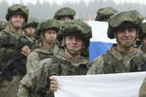   «Лексусы» пизд*ли на украинских номерах»: окупанти хваляться награбованим і бояться ЗСУ