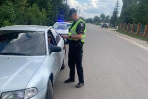 Чому у районі на Волині масово зупиняли автомобілістів і мотоциклістів