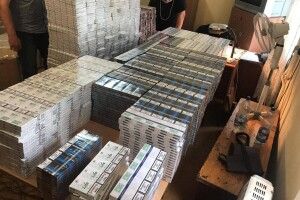 9 тисяч пачок контрабандних сигарет у вантажному потягу (Фото, відео)