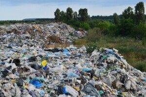 На сміттєзвалищі у Луцькому районі знайшли мертвого чоловіка