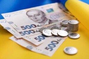 Підкачала митниця. У квітні Україна зібрала до бюджету більш як 110 млрд гривень, ще понад 200 млрд дали партнери