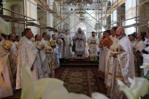 Як митрополита Луцького і Волинського Михаїла вітали з днем народження (Відео) 