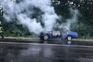 На трасі Луцьк – Ковель згорів легковик