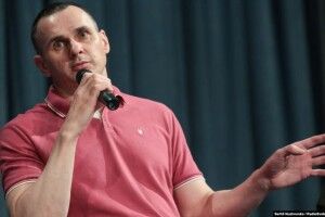 «Я прокляв усе, поки писав»: Сенцов презентував у Києві книгу «Маркетер»