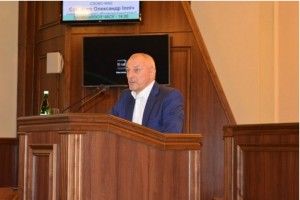 Голові облдержадміністрації Олександру Савченку можуть висловити недовіру