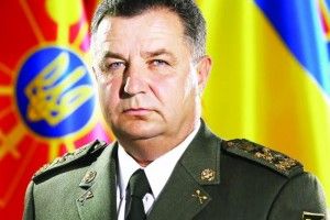Порошенко звільнив Полторака з військової служби і залишив його цивільним Міністром оборони