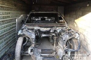 На Волині злодії із стоянки вкрали автомобіль за допомогою трактора