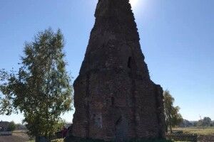 Унікальна Волинська піраміда розвалюється. Хто врятує?