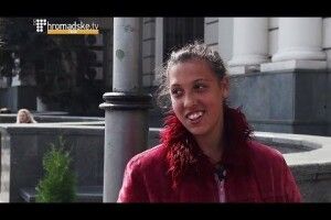 «Я не з такої сім'ї, як усі. Я з багатої»: як нині живе закарпатська зірка мережі (Відео)