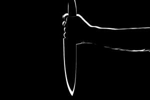 У Луцьку жінка встромила кухонний ніж у груди чоловіку
