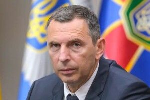 Експомічник президента Сергій Шефір виїхав з України: його помітили в аеропорту Варшави