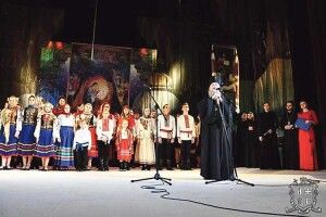 У Луцьку 26–й Благодійний різдвяний концерт проводив переможець «Голосу країни»