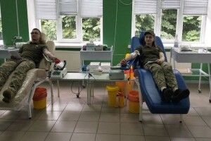 Майже 200 літрів крові: у Луцьку прикордонники долучилися до рекорду України