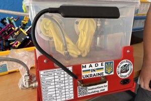 «Джем» для артефактів: школярі з Волині створили пристрій для безпечного чищення знахідок