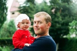 «Мій тато на Майдані загинув»: донька героя Небесної сотні розповіла про своє життя після смерті батька
