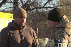Правопорядок у Золотому охороняють посилені патрулі поліції та Нацгвардія